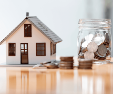 Maximizing Home Insurance Savings:  Practical Tips for Budget-Conscious Homeowners